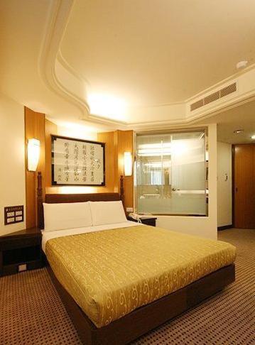 On Sight Inn Taichung Extérieur photo